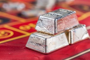 Analisis Perak Mundur Tipis, Rally Sudah Dekati Puncak? - Data Pasar 2025-12-04